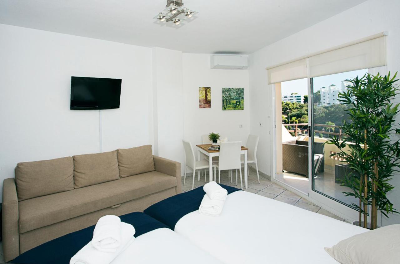 Monko Baobab Apartment Torremolinos Luaran gambar