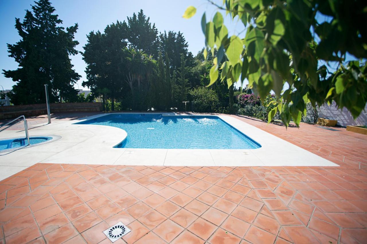 Monko Baobab Apartment Torremolinos Luaran gambar