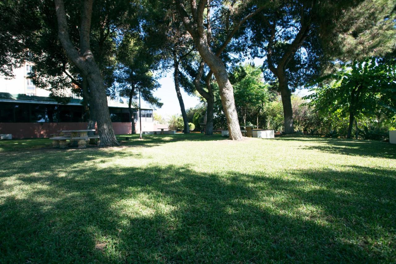 Monko Baobab Apartment Torremolinos Luaran gambar